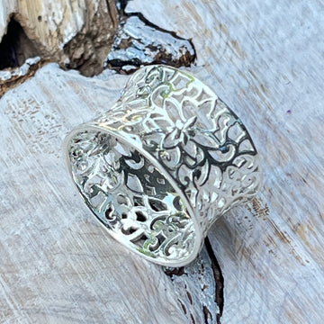 Ring 925 Sterlingsilber mit gestanzter Oberfläche