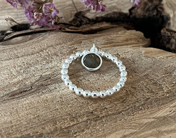 Ring 925 Sterlingsilber mit Kügeli mit facettiertem Labradorit