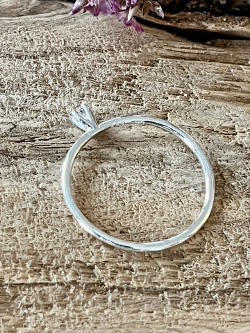 Ring 925 Sterlingsilber mit Zirkoniasteinchen
