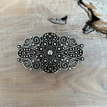 Wechselschnalle als schönes Ornament silberfarben 5,5x9cm. Passend für Gürtel bis maximal 4cm Breite. Massiv Metall