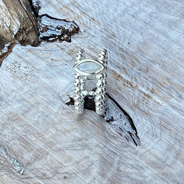 Ring 925 Sterlingsilber sehr fein und hübsch mit facettiertem Regenbogen Mondstein