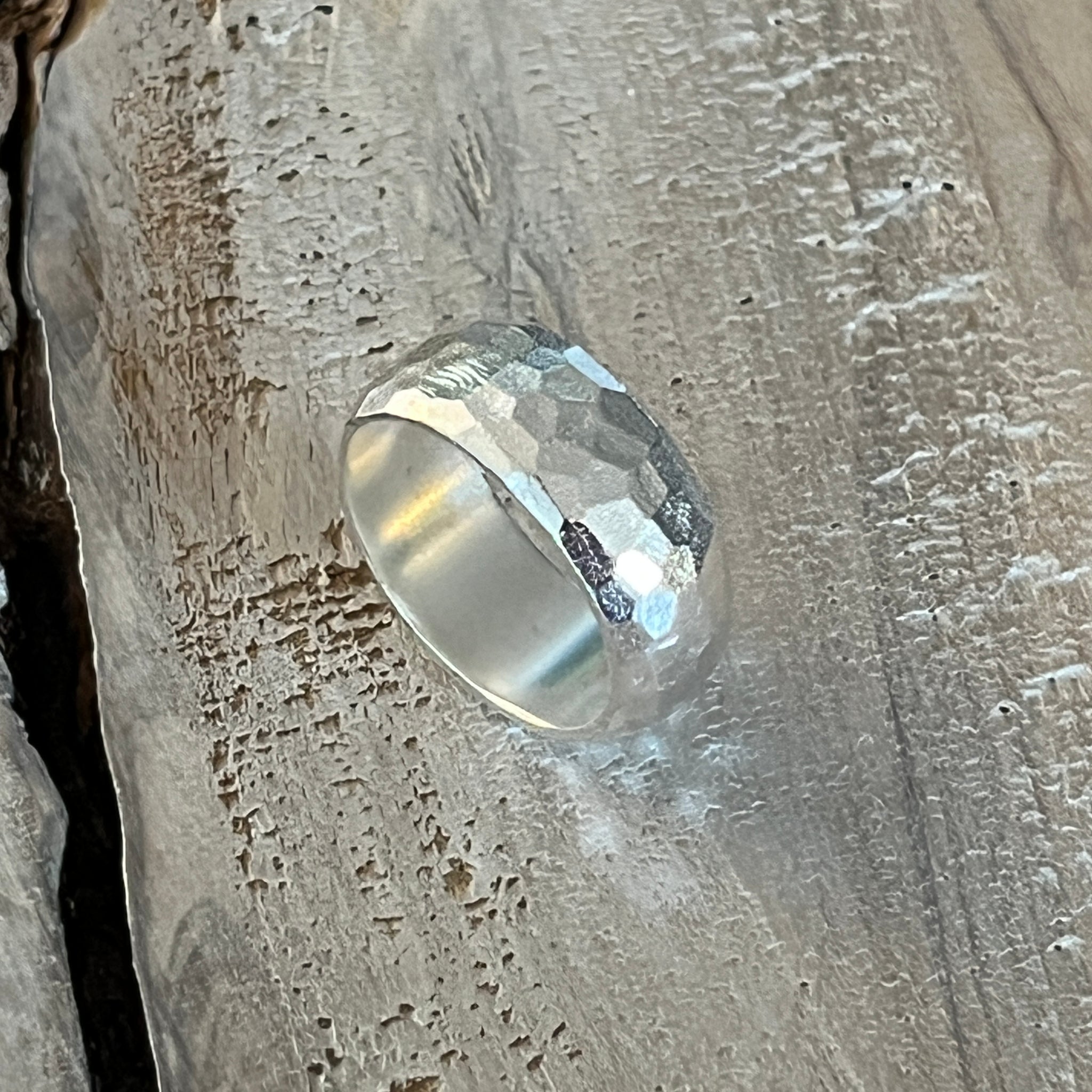 Ring 925 Sterlingsilber mit strukturierter gehämerter Oberfläche