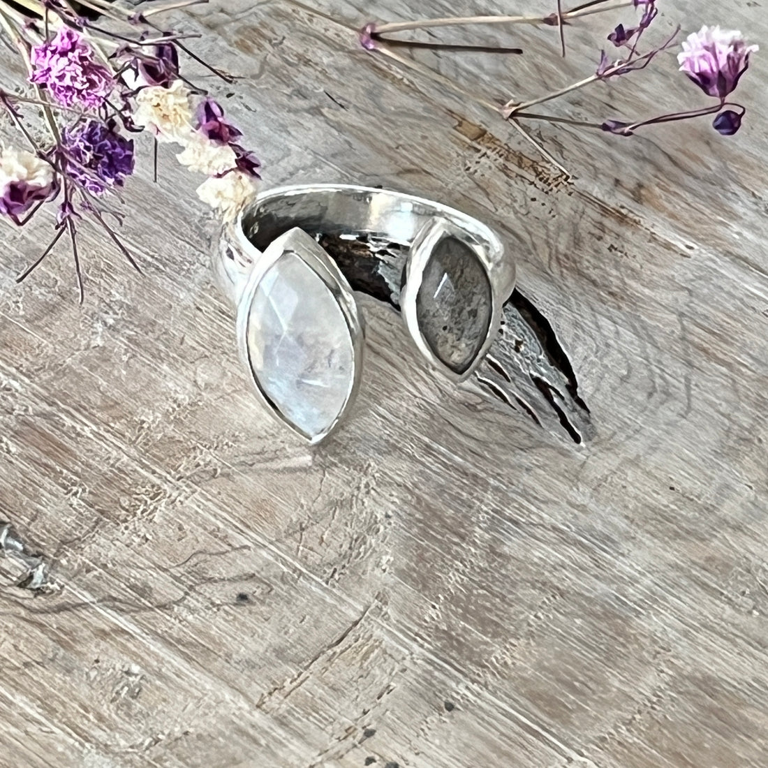 Ring 925 Sterlingsilber offen sehr fein und hübsch mit Regenbogenmondstein und Labradorit