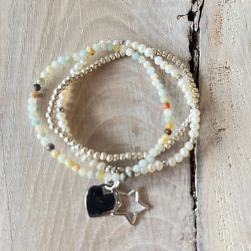 1  Elastarmband mit Süsswasserperle 3mm mit Silberkügeli mit Stern und Herz ,1Edelsteinarmband bunt ,ein Armband 3mm 925 Silberkugel-Armband