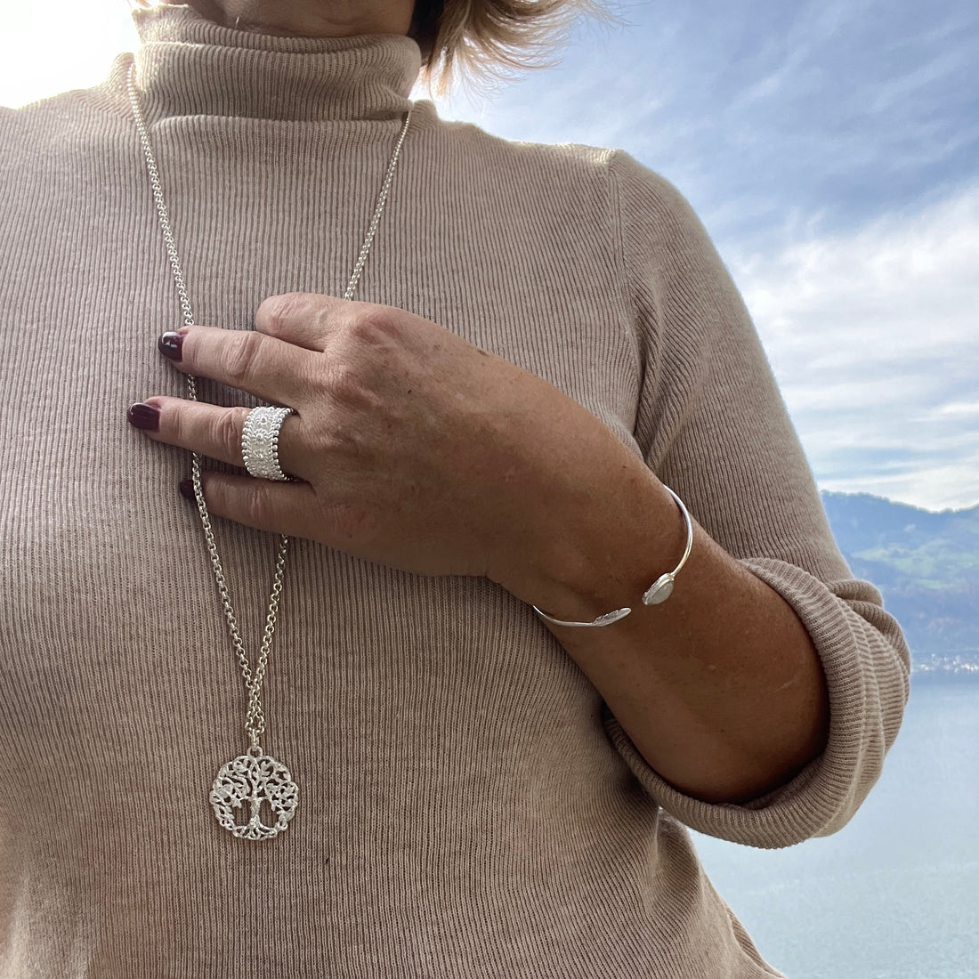 Wunderschönes Amulett 925 Sterlingsilber Lebensbaum matt 30mm