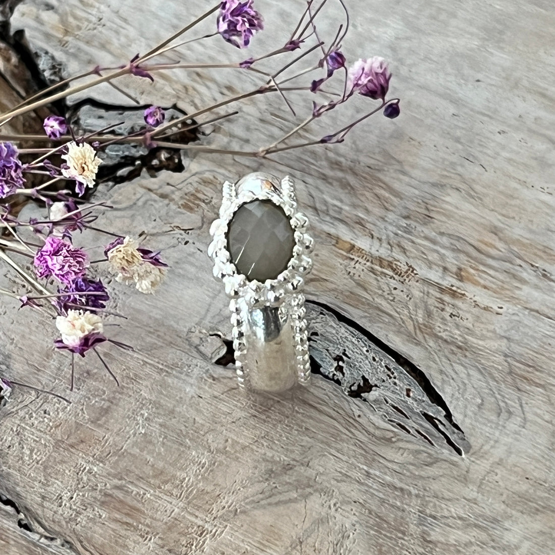Ring 925 Sterlingsilber mit  Grauquarz R113