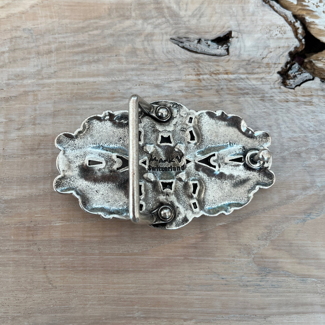 Wechselschnalle als schönes Ornament silberfarben 5,5x9cm. Passend für Gürtel bis maximal 4cm Breite. Massiv Metall