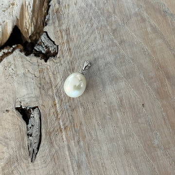 Anhänger Süsswasserperle 13x10mm mit 925 Sterlingsilber Aufhänger