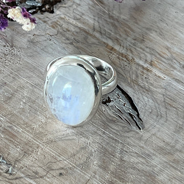 Ring 925 Sterlingsilber mit wunderschönem Regenbogen Mondstein