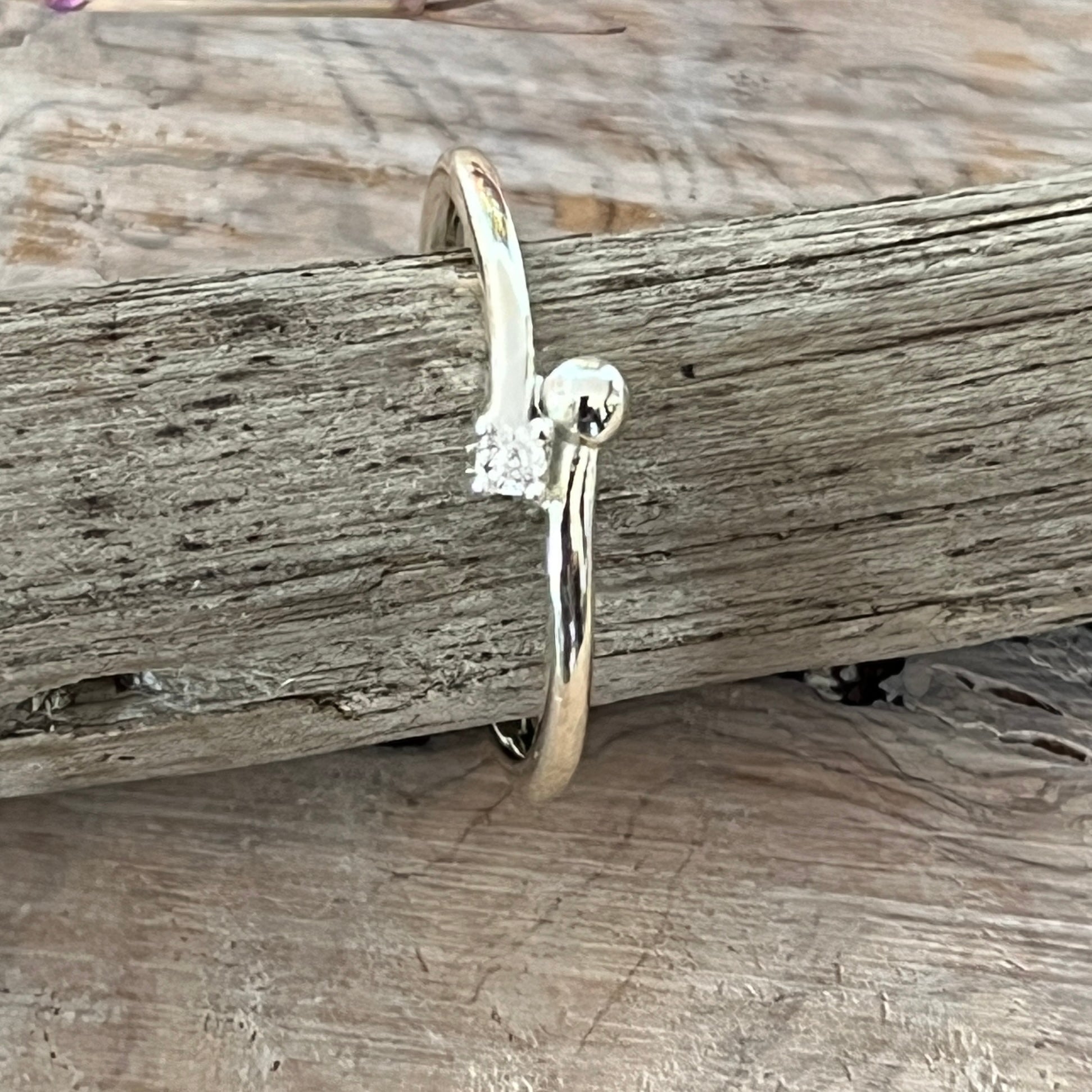 Ring 925 Sterlingsilber mit Zirkoniasteinchen