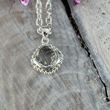 Anhänger 925 Sterlingsilber mit facettiertem Bergkristall oder facettiertem Regenbogen Mondstein 16x16mm