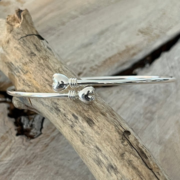 Armspange Sterlingsilber glänzend mit süssen Herzen an den Enden